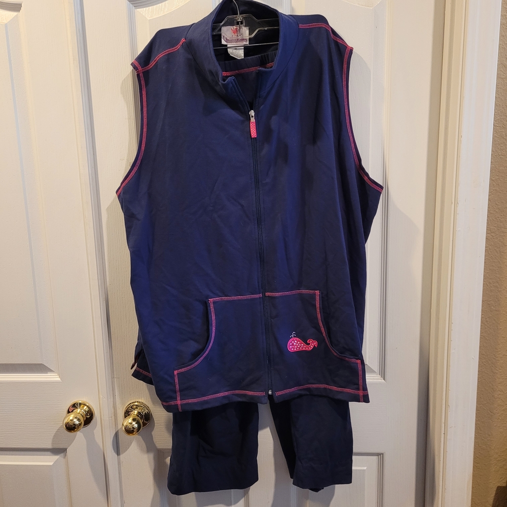 Quacker Factory Navy and Pink Set